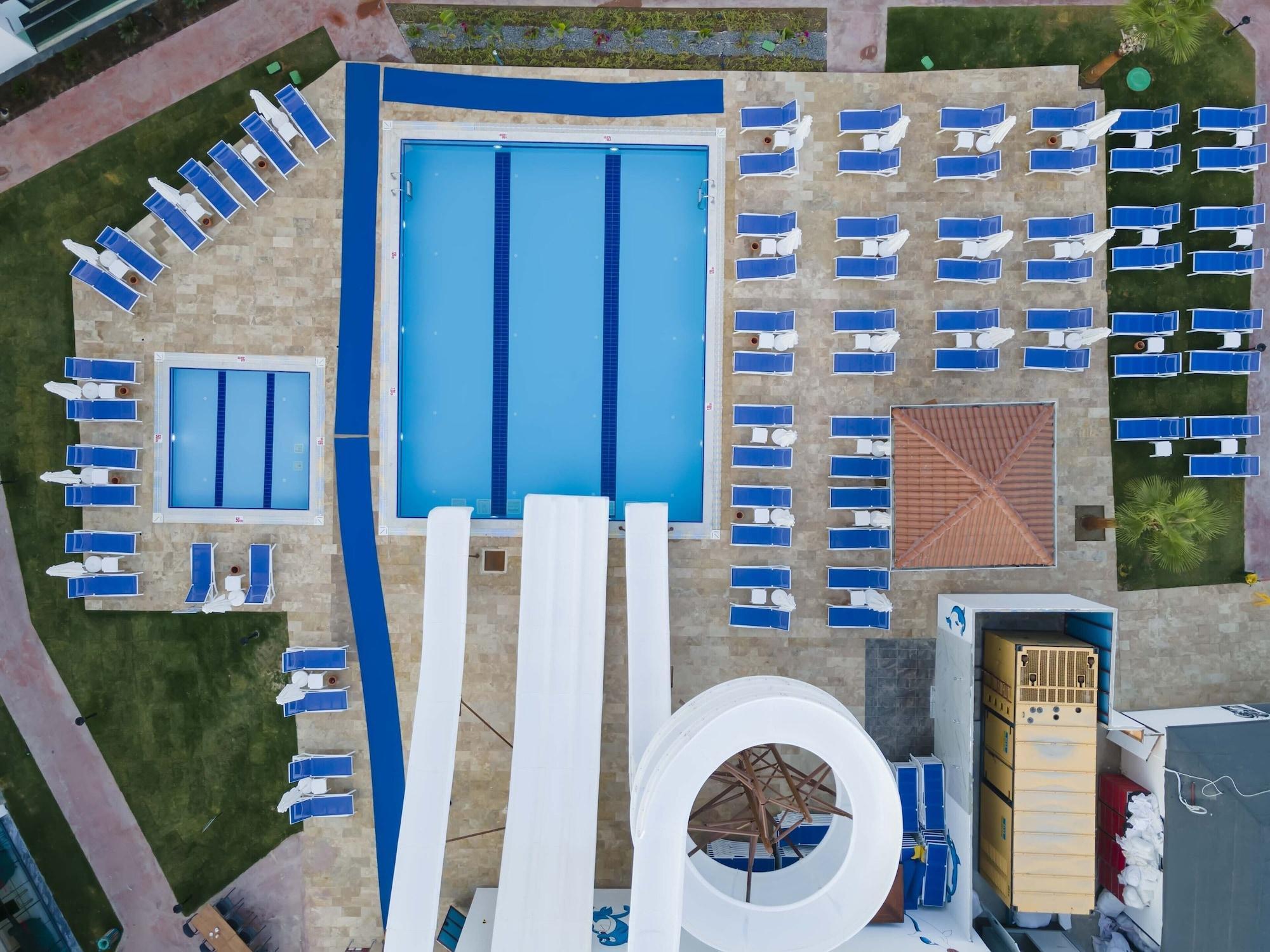 Hotel Royal Towers Lara Antalya Zewnętrze zdjęcie